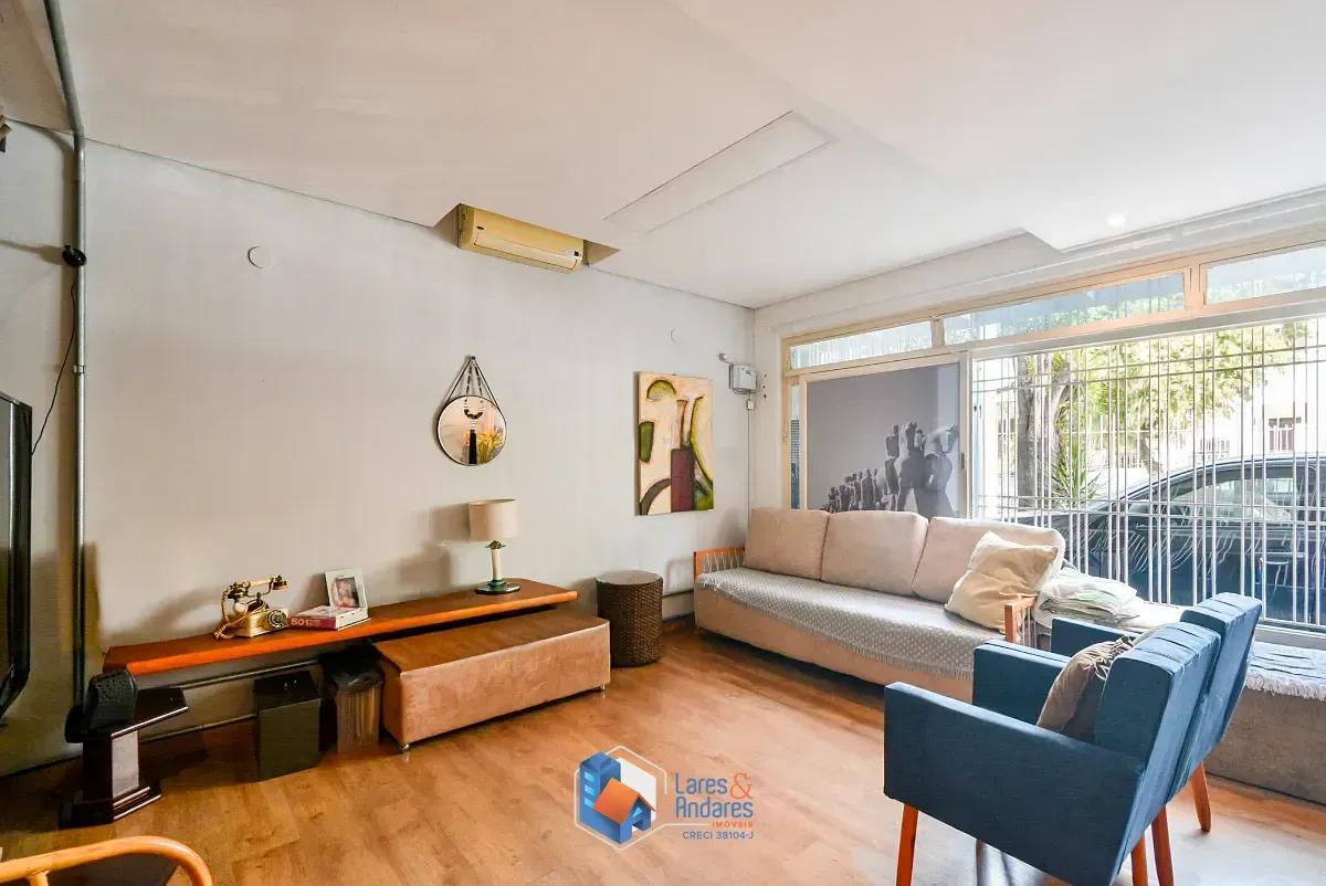 Imagem Casa para venda em Butantã com 3 quartos, sendo 1 suíte, 288m²