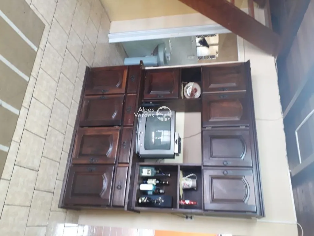 Imagem Vende-se Pousada com 13 dormitórios a cerca de 1,5 KM da Rua Coberta Gramado