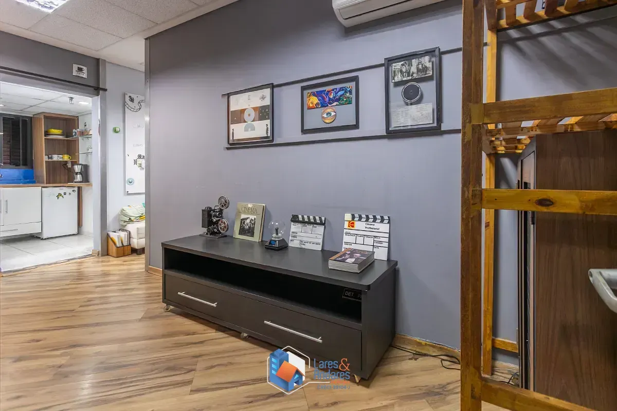Imagem Conjunto comercial para venda em Vila Cordeiro, 112m²