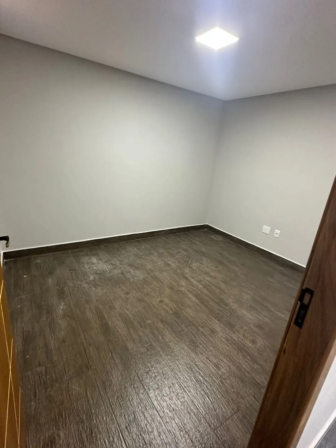 Imagem Casa à venda 3 Quartos, 1 Suite, 2 Vagas, 176M², Loteamento Residencial e Comercial Flamboyant, Pindamonhangaba - SP