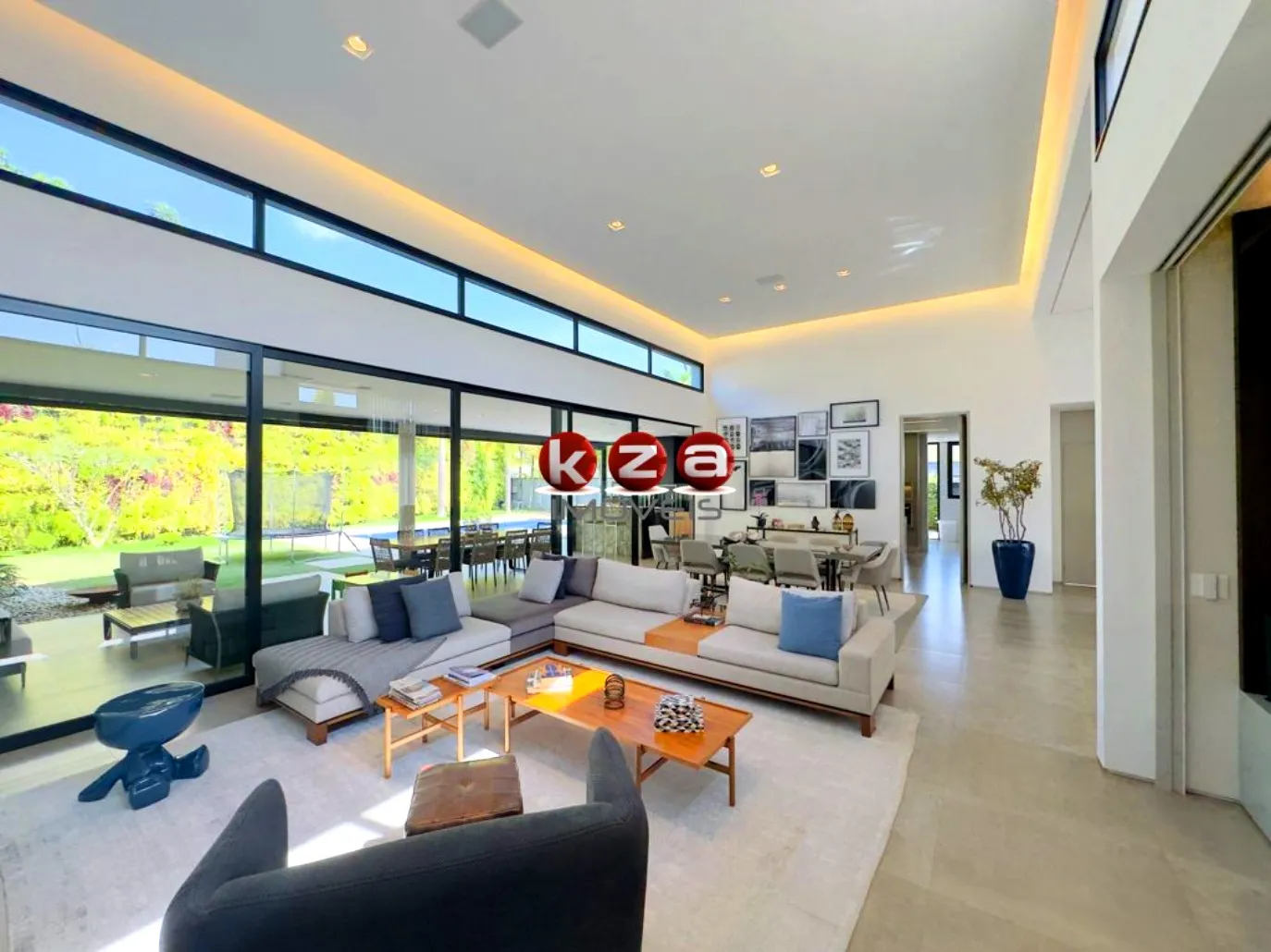 Imagem Luxuosa casa térrea à venda em Jundiaí-SP, Condomínio Jardim Atenas: 4 suítes, 3 salas, 5 banheiros, 5 vagas, 417m².