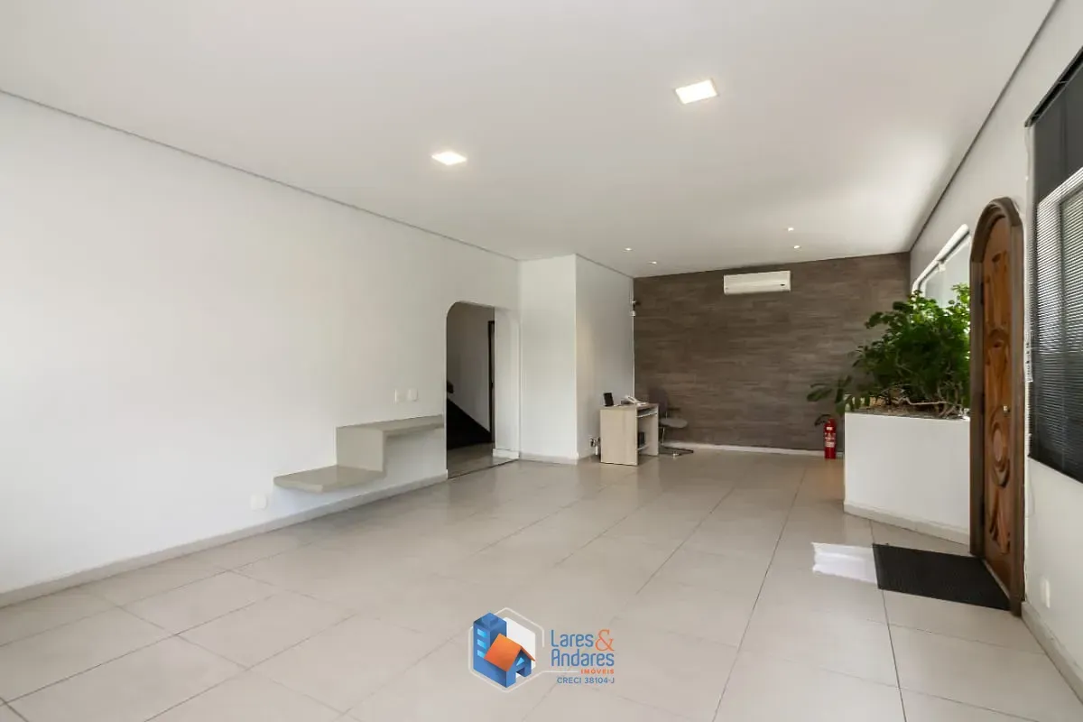 Imagem Casa comercial para venda em Paraíso, 181m²