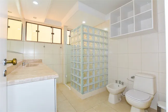 Imagem Casa com 3 Quartos à Venda, 271 m² em Jardim das Américas - Curitiba