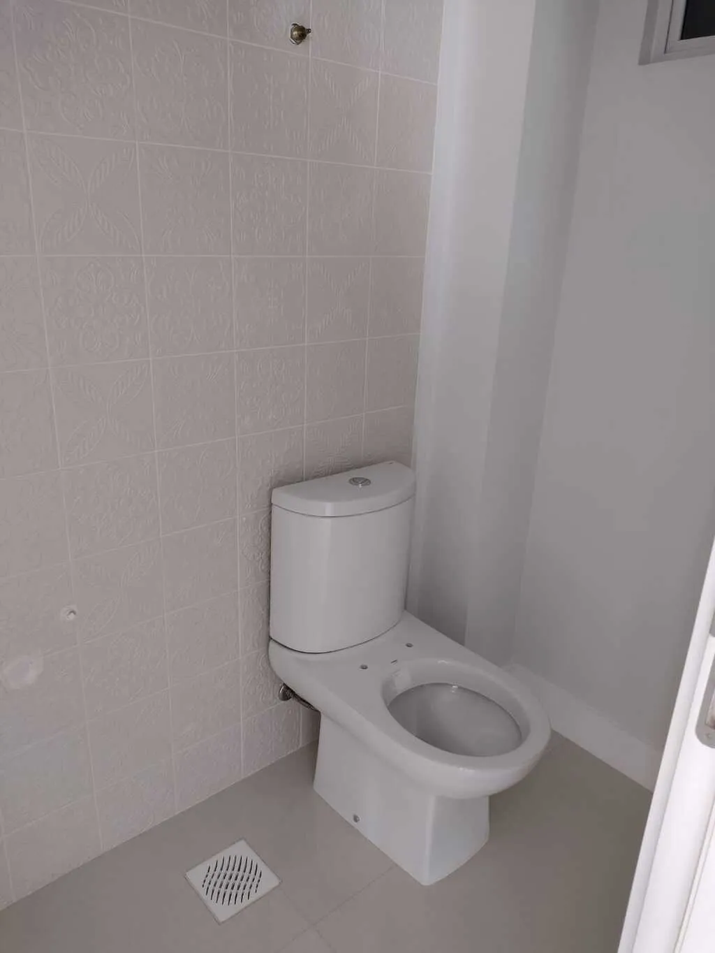 Imagem Imóvel à venda no Centro de Balneário Camboriú-SC: Apartamento de luxo com 3 suítes e 3 vagas de garagem!