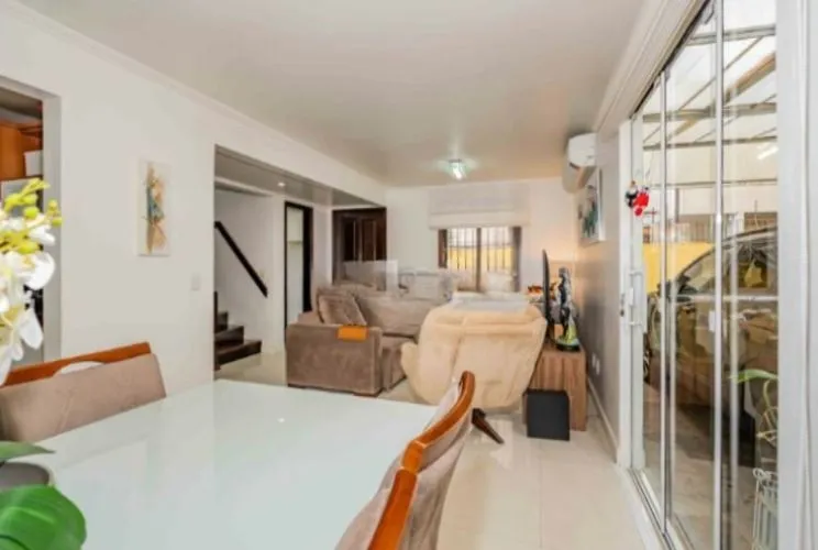 Imagem Casa em condomínio 3 dormitórios