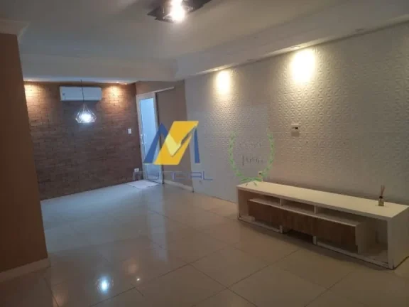 Casa para Venda com 148m², 3 dormitórios sendo 2 suítes, churrasqueira, 2 vagas.