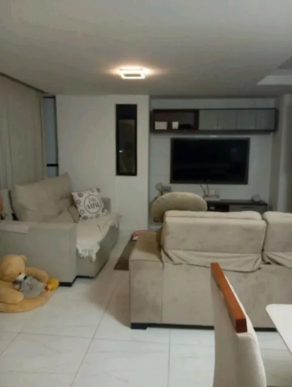Imagem Cobertura de alto padrão com 182 m², 3 quartos, jacuzzi, churrasqueira privativa e localização privilegiada em Intermares.