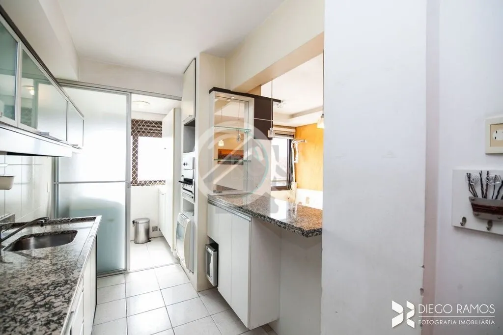 Imagem Apartamento anda altor em Porto Alegre no Bairro Praia de Belas de 3 dormitórios, 1 suíte com vent...