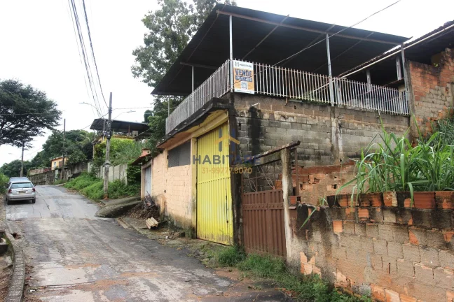 Foto do imóvel Casa e Galpão no 1º de Outubro, Ibirité/MG