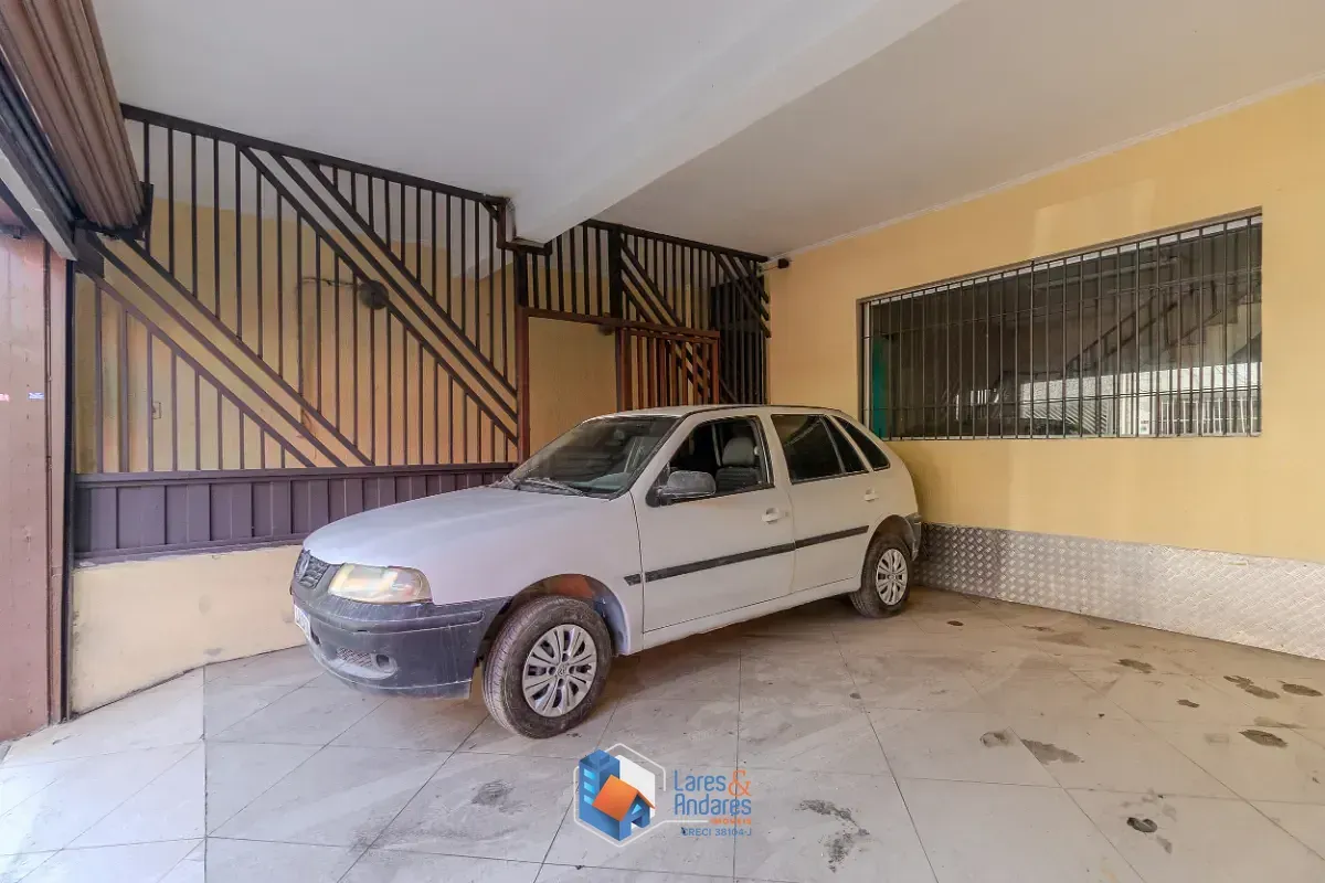 Imagem Casa para venda em Vila Ema com 7 quartos, sendo 1 suíte, 450m²