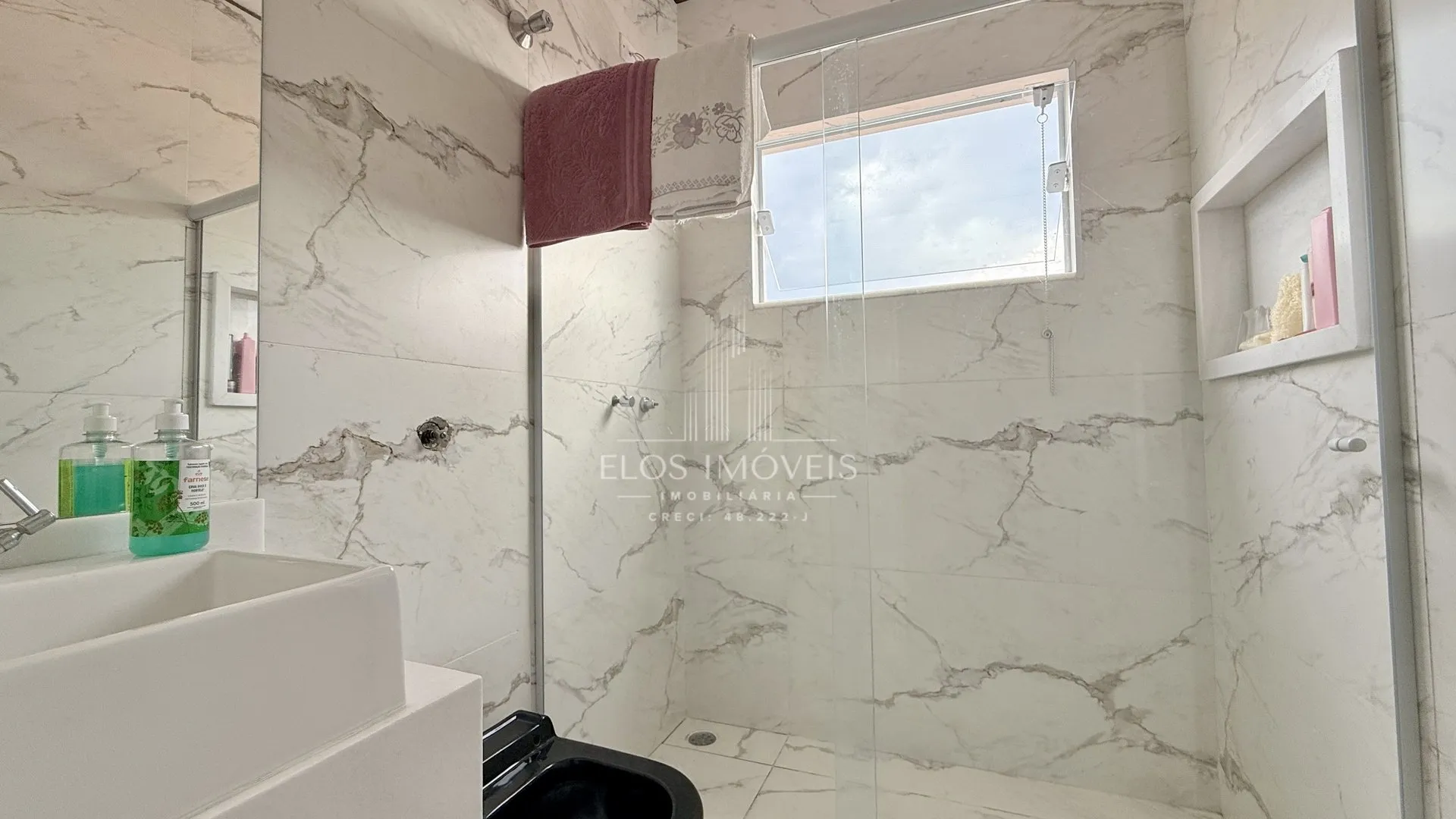 Imagem Sobrado de 4 quartos, 203m² no bairro Parque Hippolyto, em Limeira