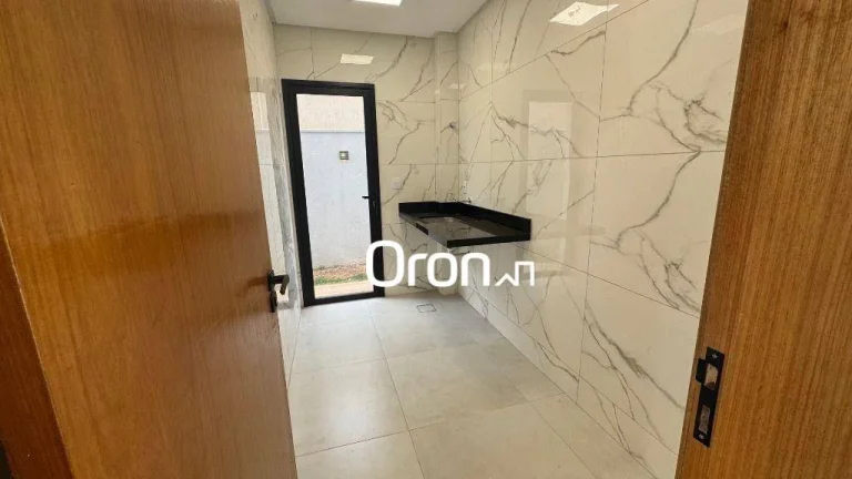 Imagem Sobrado à venda, 199 m² por R$ 1.700.000,00 - Jardins Porto - Senador Canedo/GO