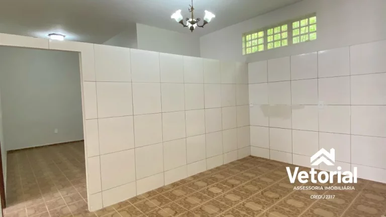 Imagem Casa para locação comercial com 3 quartos no Sandra Regina - Barreiras-BA
