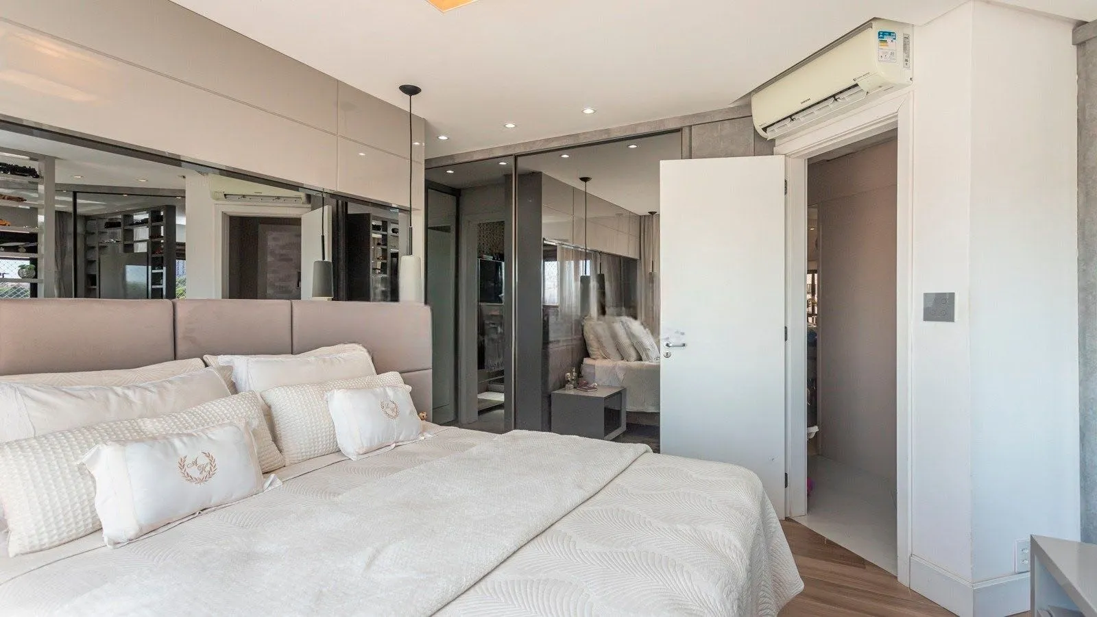 Imagem Apartamento com 3 quartos, 3 vagas e 105m² - Bairro Vila Jardim