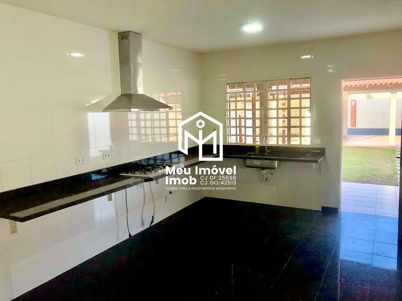 Imagem Casa 3 Quartos 3 Suítes 4 Vagas 400m² Vicente Pires DF