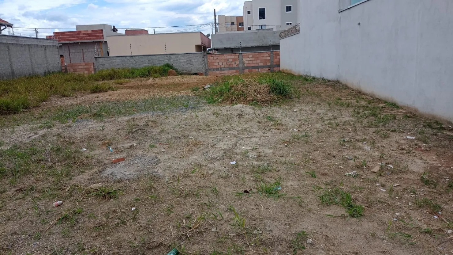 Imagem Terreno à venda 176M², Loteamento Residencial e Comercial Flamboyant, Pindamonhangaba - SP