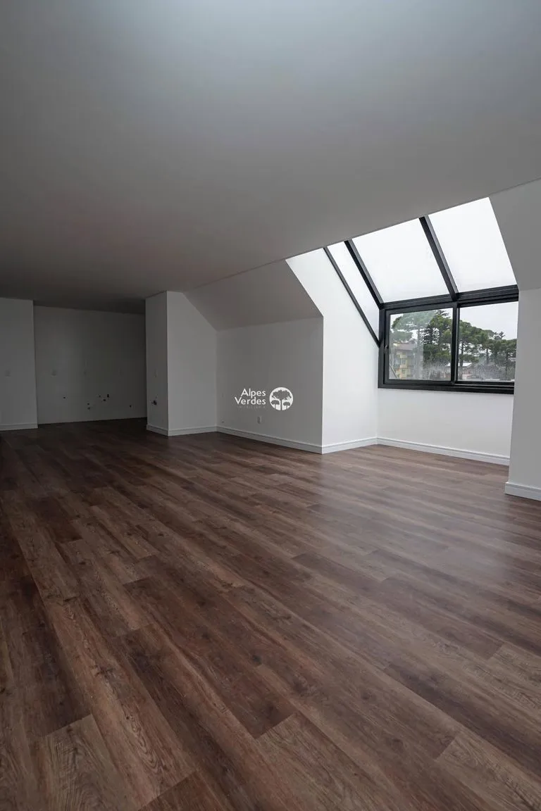 Imagem Vende-se apartamento em Gramado com 2 suites