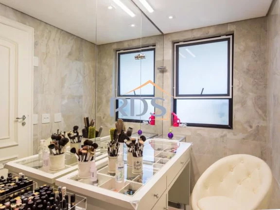 Imagem Vende lindo Apartamento de 640m² em Moema.