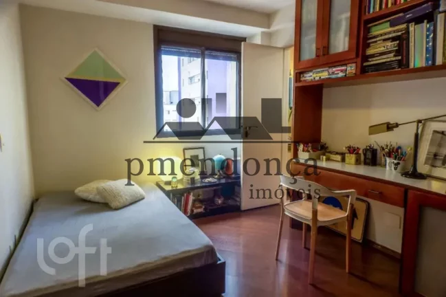 Imagem Apartamento Duplex no Sumaré com 3 suítes, 3 vagas, 208 m²