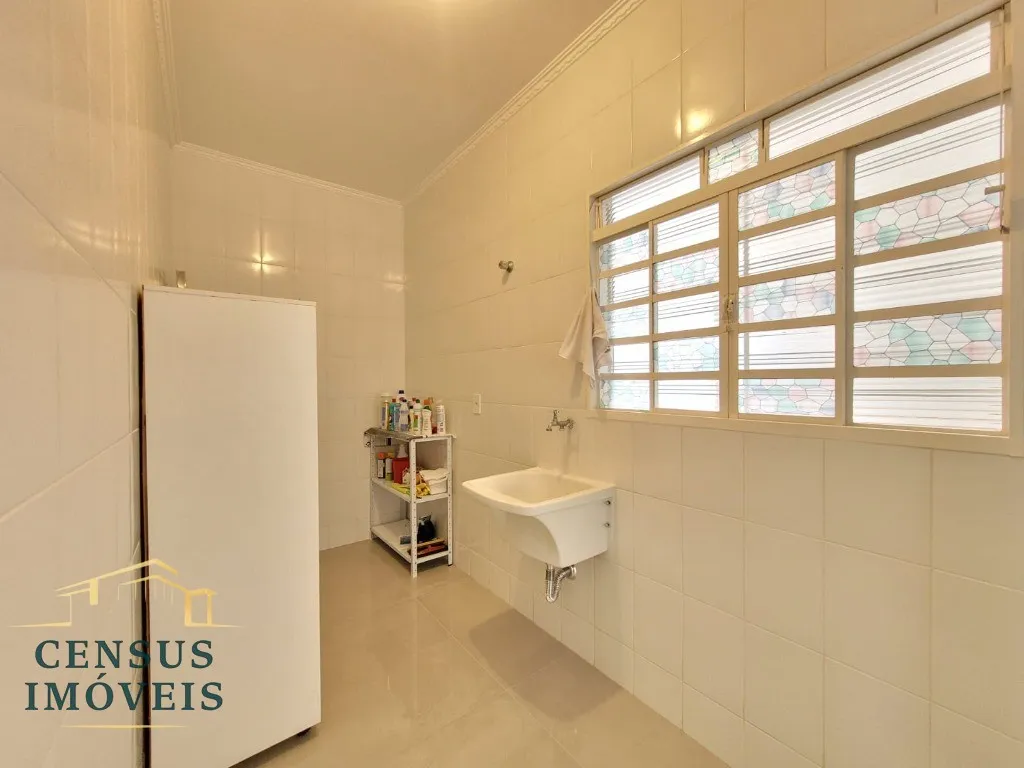 Foto do imóvel: Imperdível! Casa à venda em Vinhedo-SP, bairro Nova Vinhedo. 3 quartos, 1 suíte, 2 salas, 3 banheiros, 4 vagas, 259m². em NOVA VINHEDO