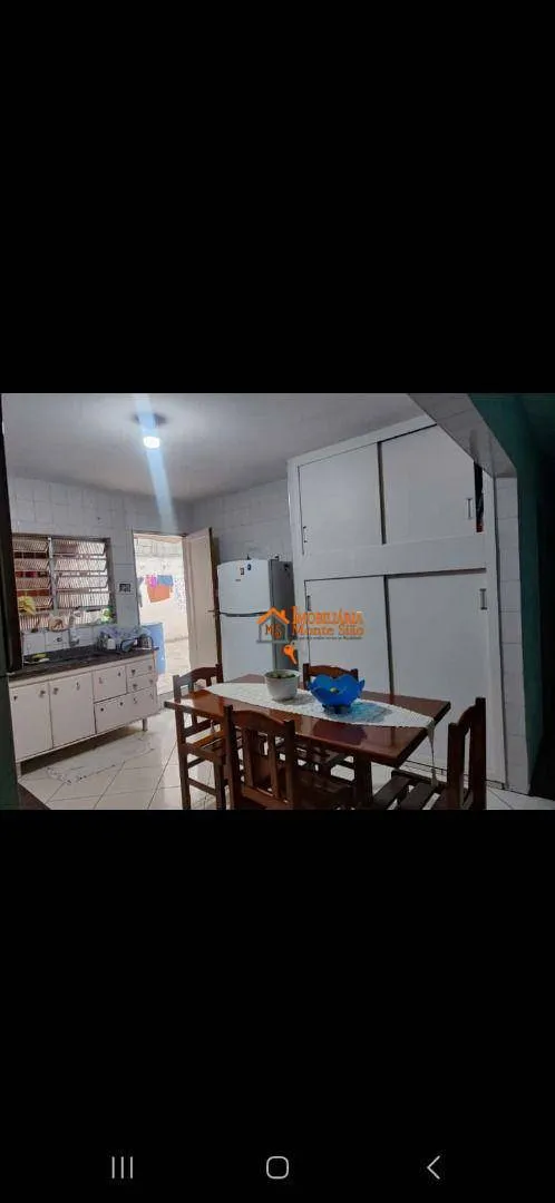 Imagem Sobrado com 3 dormitórios à venda, 250 m² por R$ 585.000,00 - Jardim Presidente Dutra - Guarulhos/SP