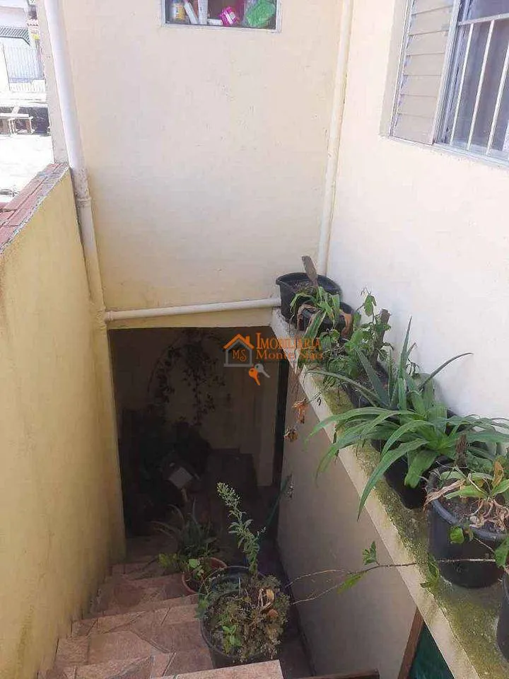 Imagem Sobrado com 4 dormitórios à venda, 125 m² por R$ 307.000,00 - Parque Santos Dumont - Guarulhos/SP