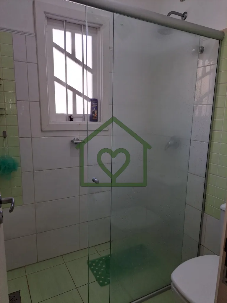 Imagem CASA l 4 DORMITÓRIOS l 3 SUÍTES l SEMI MOBILIADA I 8 VAGAS l CRISTAL l ZONA SUL 
 
ABRIANOS vende ...