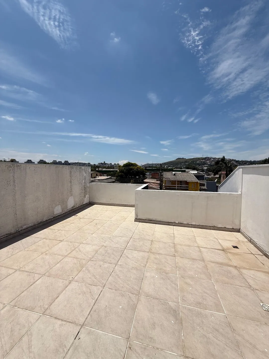 Imagem Casa à venda em Porto Alegre, Camaquã, com 3 quartos, 230m2