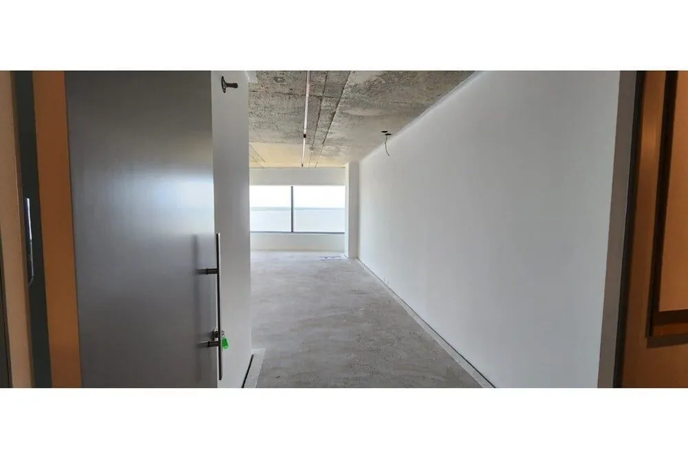 Imagem Sala Comercial em Cristal