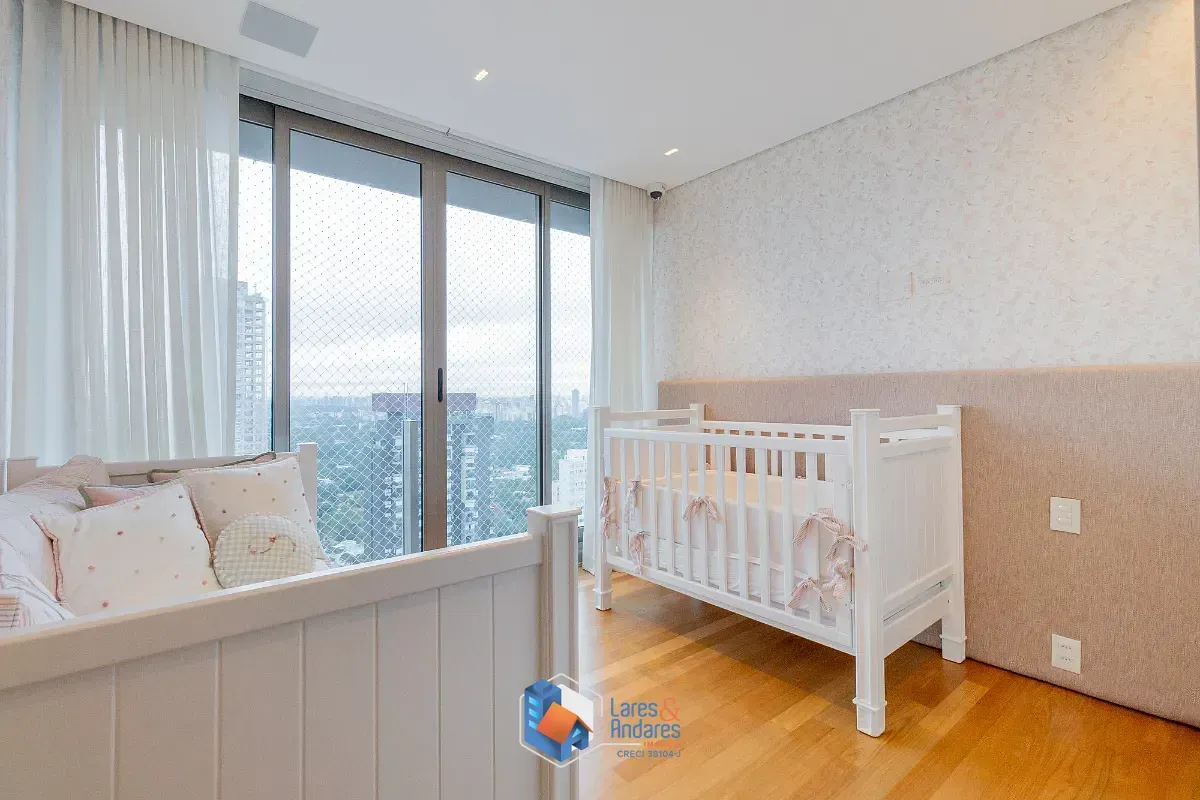 Imagem Apartamento para venda em Pinheiros com 4 quartos, sendo 4 suítes, 340m²