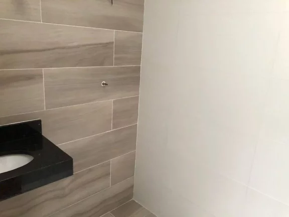 Imagem Sobrado com 2 dormitórios à venda, 60 m² por R$ 390.000,00 - Caiçara - Praia Grande/SP