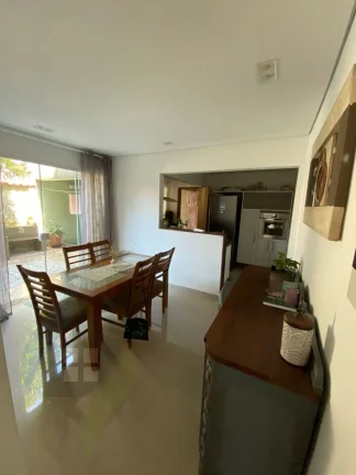 Imagem Sobrado de 3 dormitórios, 3 banheiros, 2 vaga, com 148m² em Paulicéia, São Bernardo do Campo