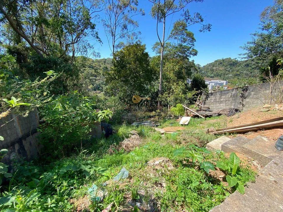 Imagem Casa para Venda em Teresópolis / RJ no bairro Pimenteiras