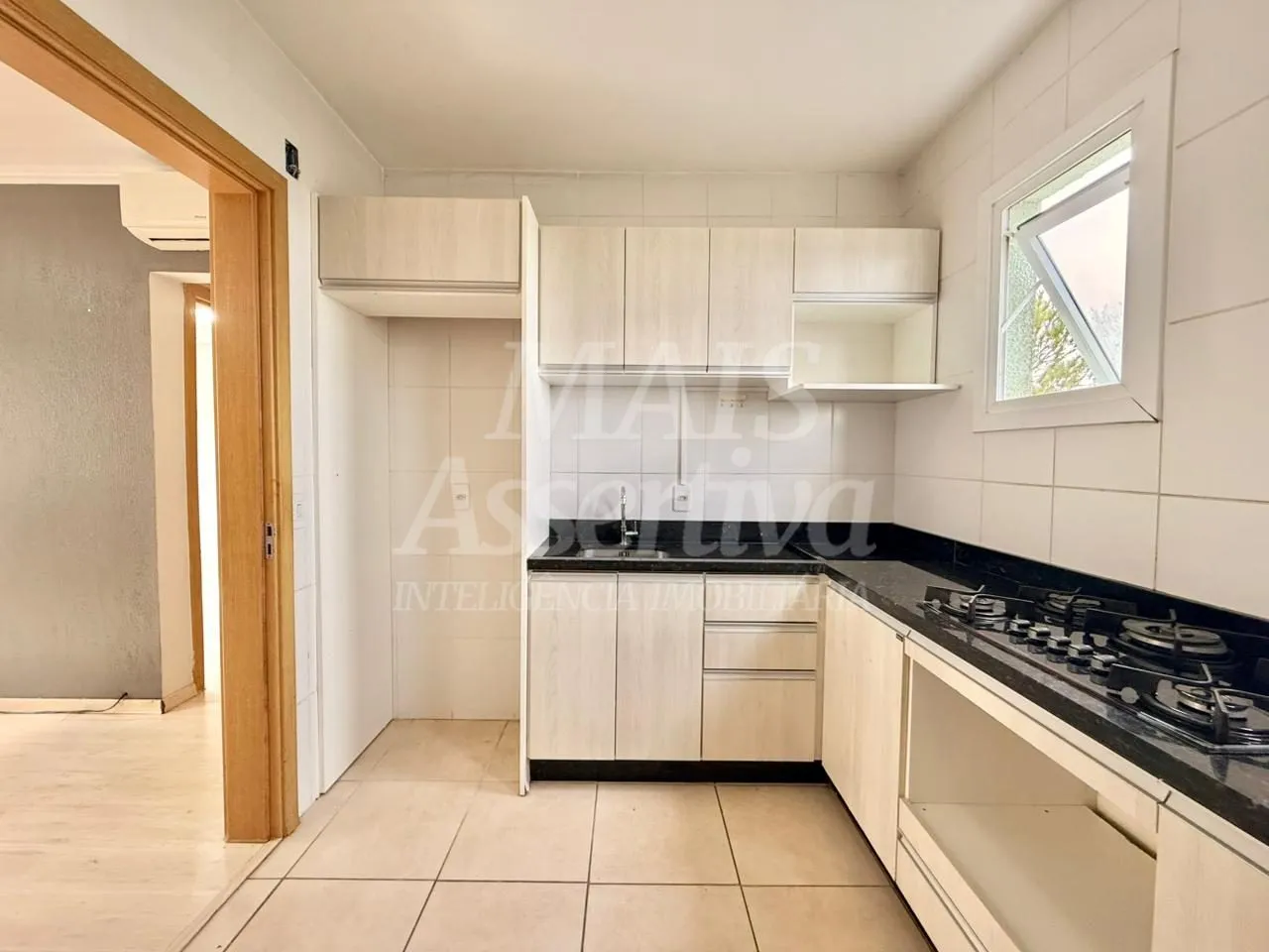 Imagem Apartamento no 3º andar, semi mobiliado para venda - Monte Brasil