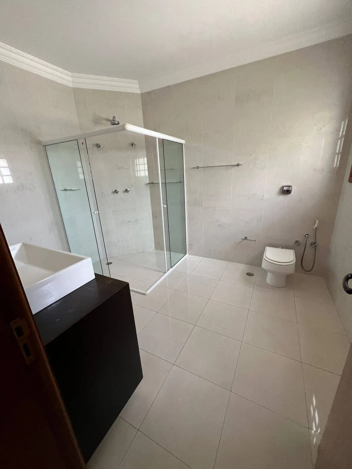 Imagem Casa Exclusiva em Tamboré, Santana de Parnaíba - Rodeada de Verde