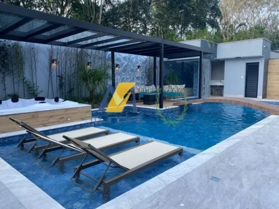 Vendo Casa de Alto Padrão em Bertioga, São Paulo