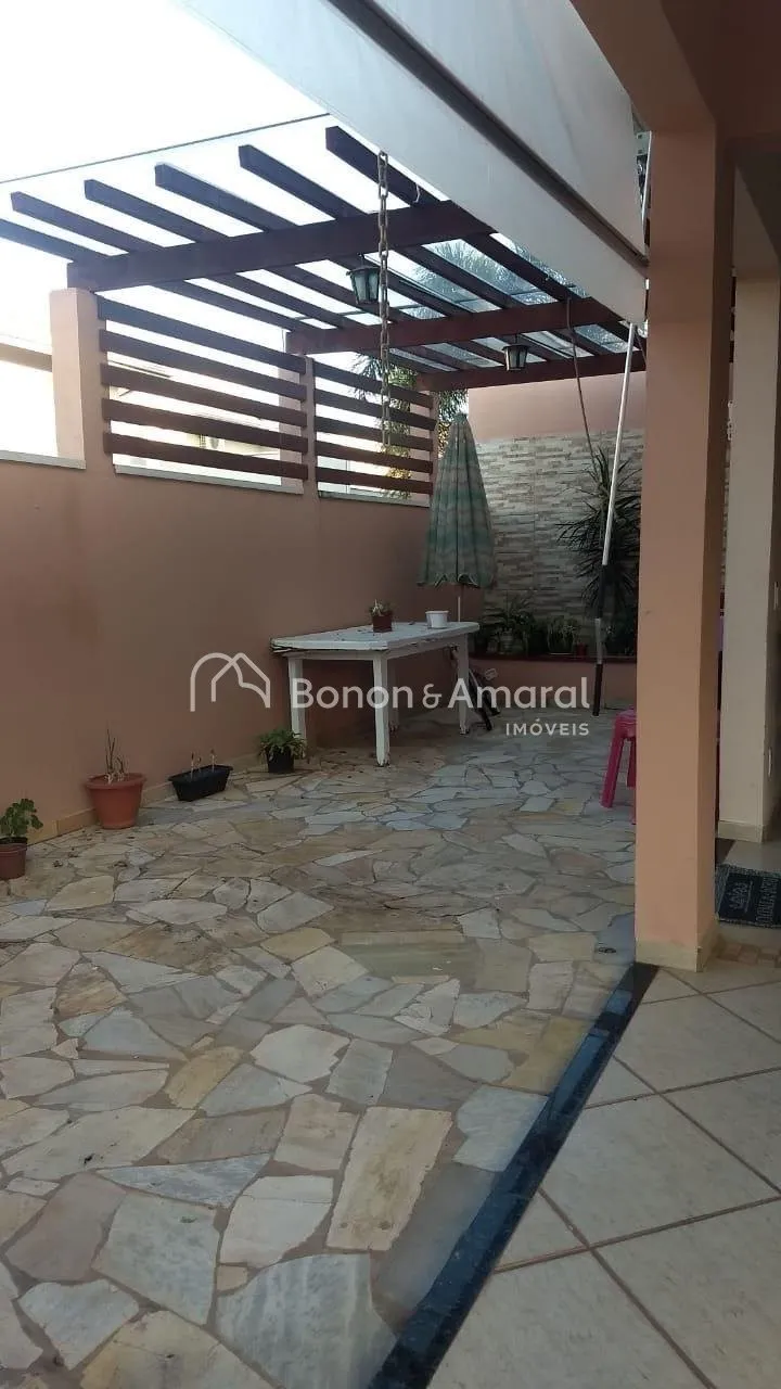 Imagem Casa de Condomínio com 3 Quartos e 5 banheiros à Venda, 220 m² - Valinhos