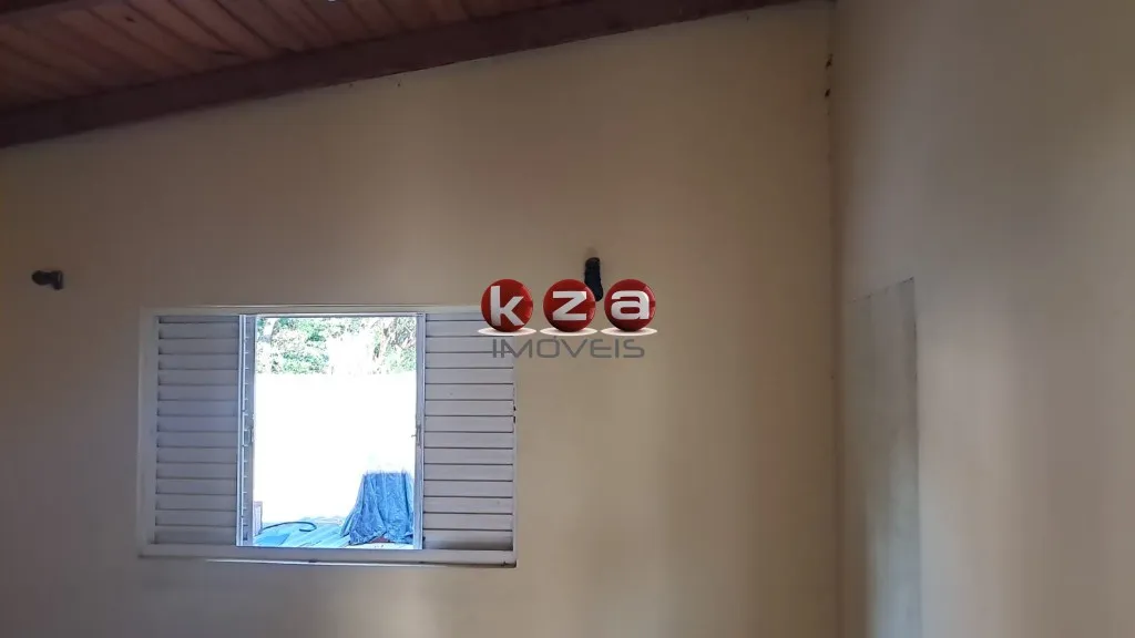 Imagem Chácara à venda em Valinhos-SP: 2 quartos, 1 sala, 1 banheiro e 80,00 m² de área em Chácaras São Bento!