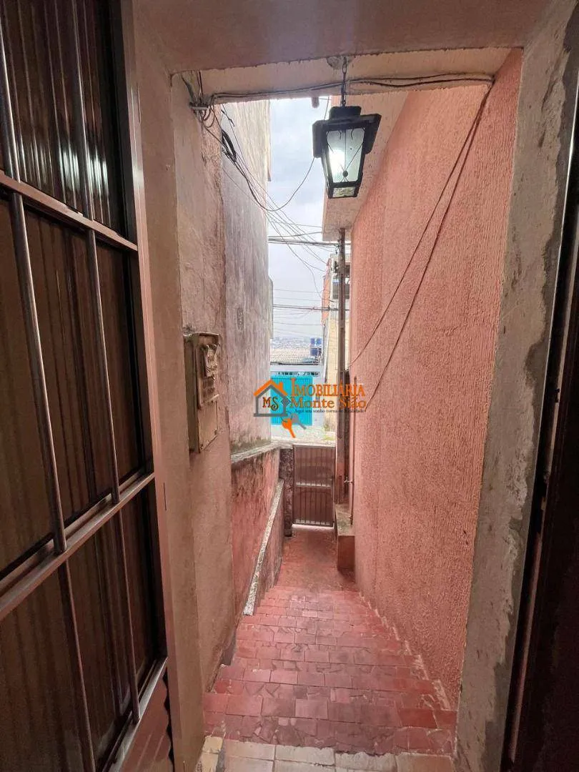 Imagem Casa com 3 dormitórios à venda, 200 m² por R$ 298.000,00 - Cidade Tupinambá - Guarulhos/SP