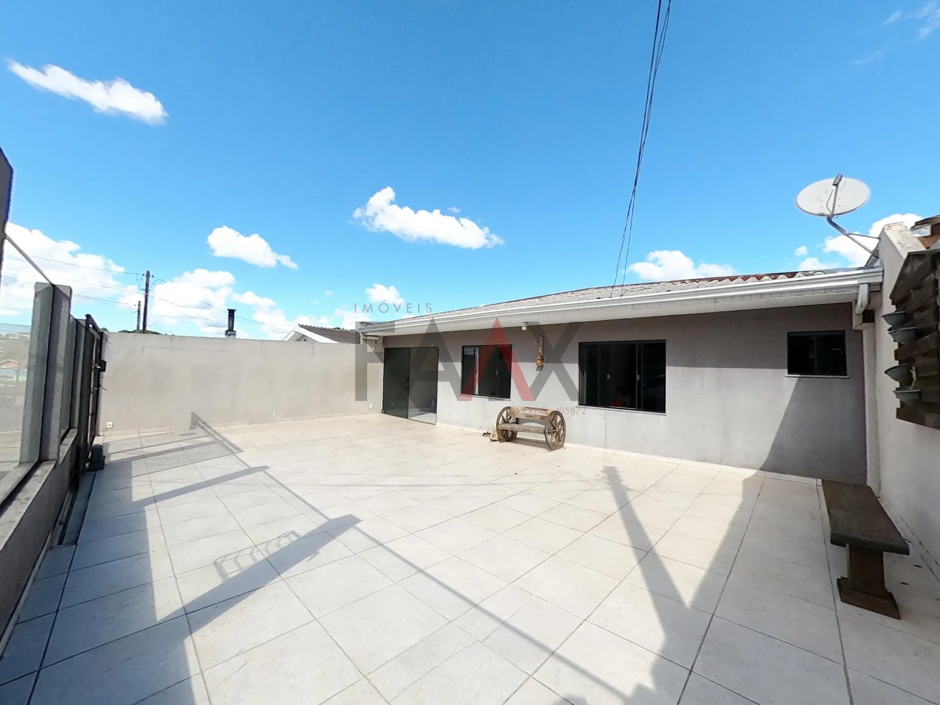 Imagem Casa a venda no Bairro Boqueirão Contendo 01 Cozinha 01Sala de Tv 01 Sala de