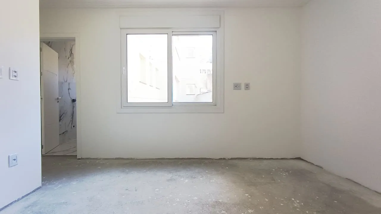 Imagem Cobertura Alto Padrão à Venda em Três Figueiras - Nunca Habitada!

434,41 m² privativos | 3 Suí...