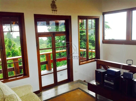 Imagem Espaçosa Casa 3 Suítes à Venda em São Pedro, Ilha Bela - R$1,98M