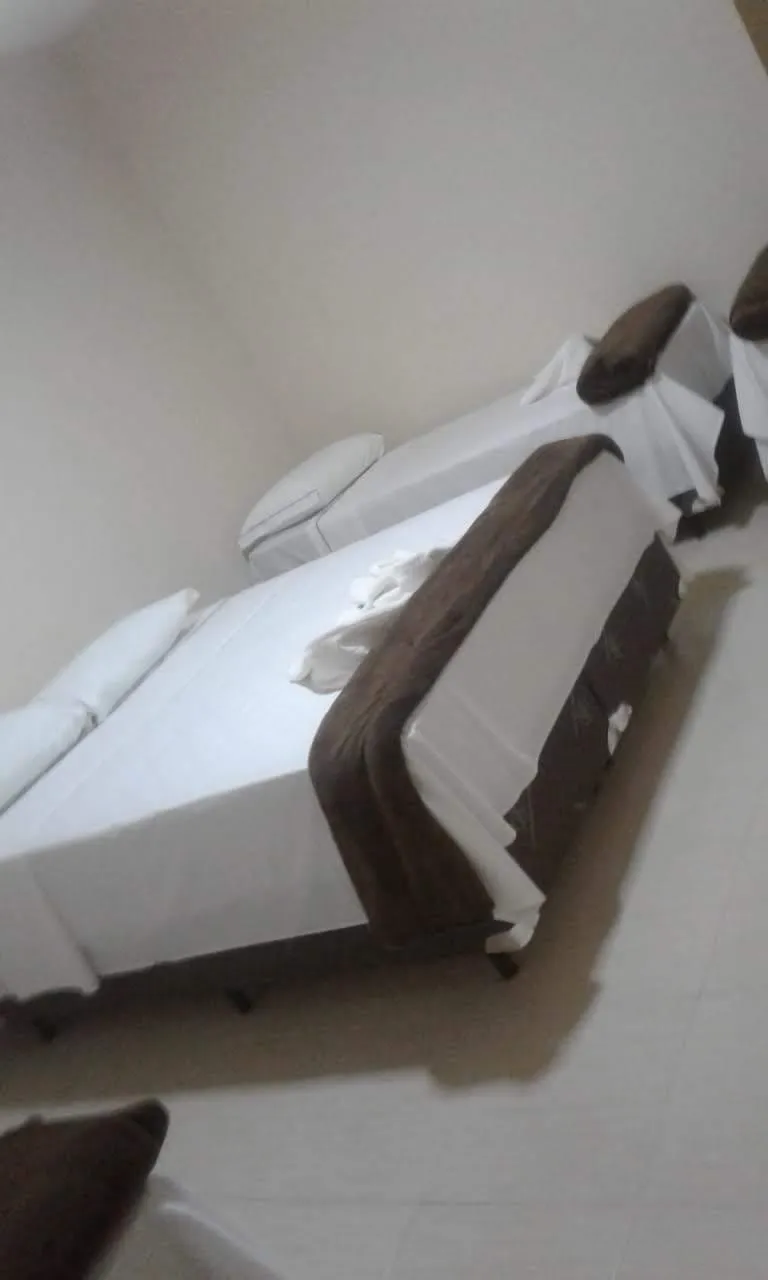 Imagem Comercial à venda 31 Quartos, 31 Suites, 16 Vagas, 230M², Jardim São Paulo, Aparecida - SP