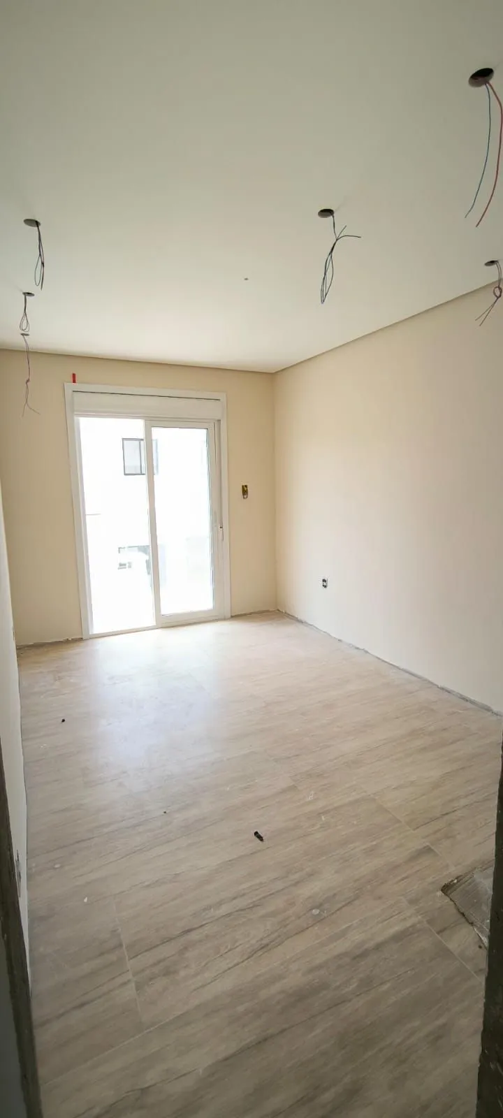 Imagem Casa em Condomínio à venda, bairro Campo Novo, 3 quartos (1 suite), 3 banheiros, 1 vaga