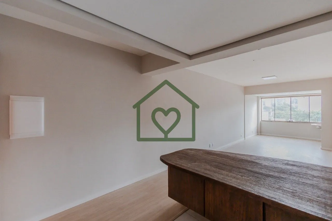 Imagem Excelente apartamento com 2 dormitórios, sendo 1 suíte, em andar alto, com ótima iluminação nat...