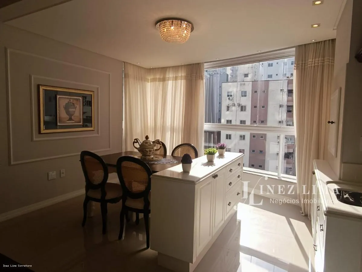 Imagem Apartamento 3 Quartos para Venda em Itapema, meia praia, 3 dormitórios, 3 suítes, 4 banheiros, 2 vagas