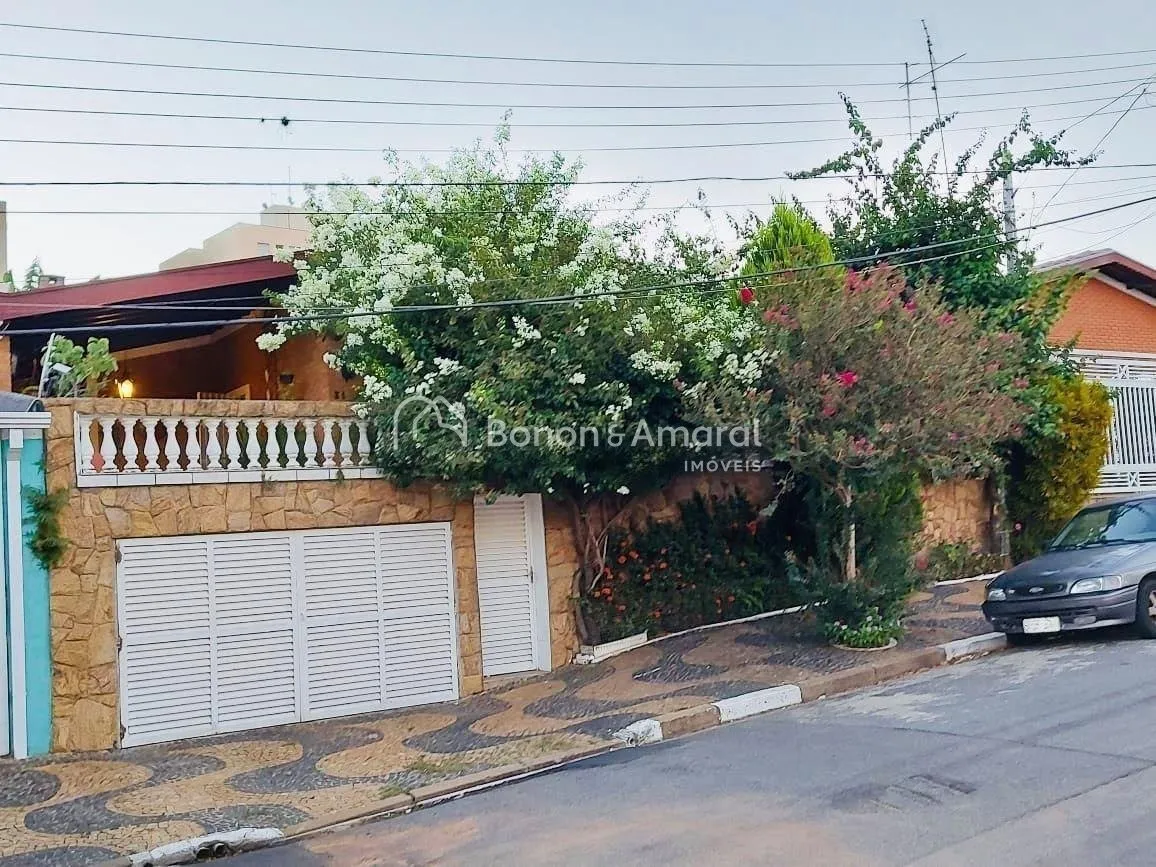 Foto do imóvel Casa à venda próxima à Lagoa do Taquaral em Campinas em Rua Djalma Campos Pádua, 31 - Jardim Margarida, Campinas - SP