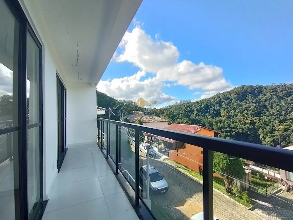 Imagem Casa em Condomínio para Venda em Teresópolis / RJ no bairro Albuquerque