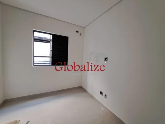 Imagem Casa sobreposta térrea à venda com 100m², 3 suítes, 2 vagas, piscina por R$1.025.000,00 no Embaré em Santos