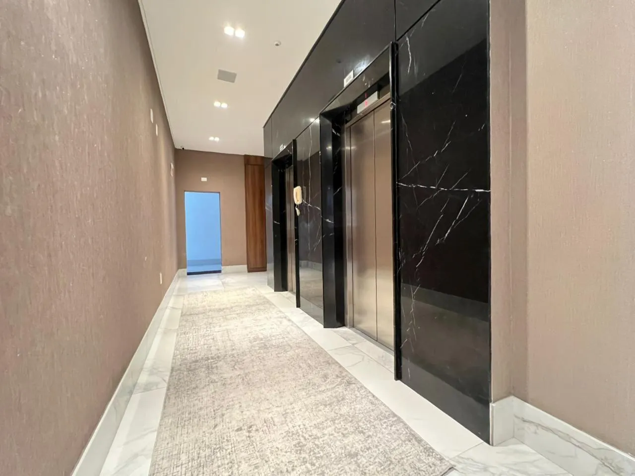 Imagem Apartamento com vista para o mar à venda com 197.9m2 por R$ 5.200.000,00